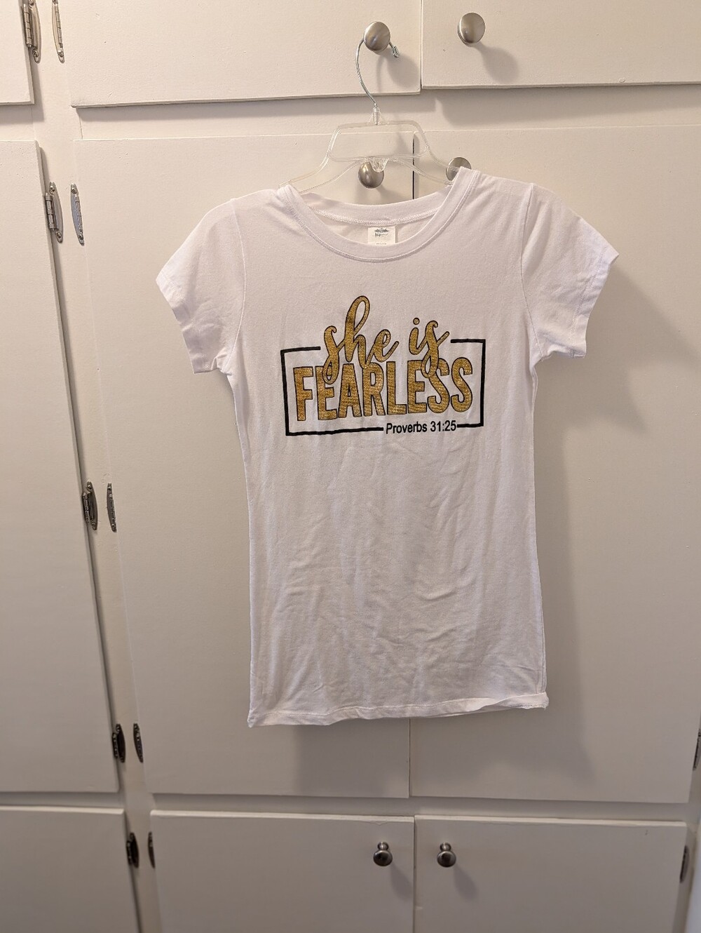 💥4/$20 "She Is Fearless" Proverbs 31:25 Soft, Long Cotton Tshirt, Large